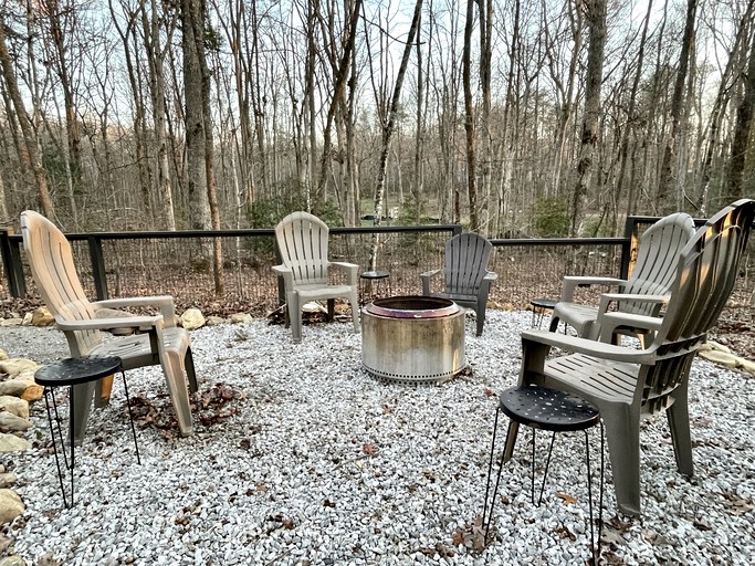 Cabins (United States of America, Tracy City, Tennessee)