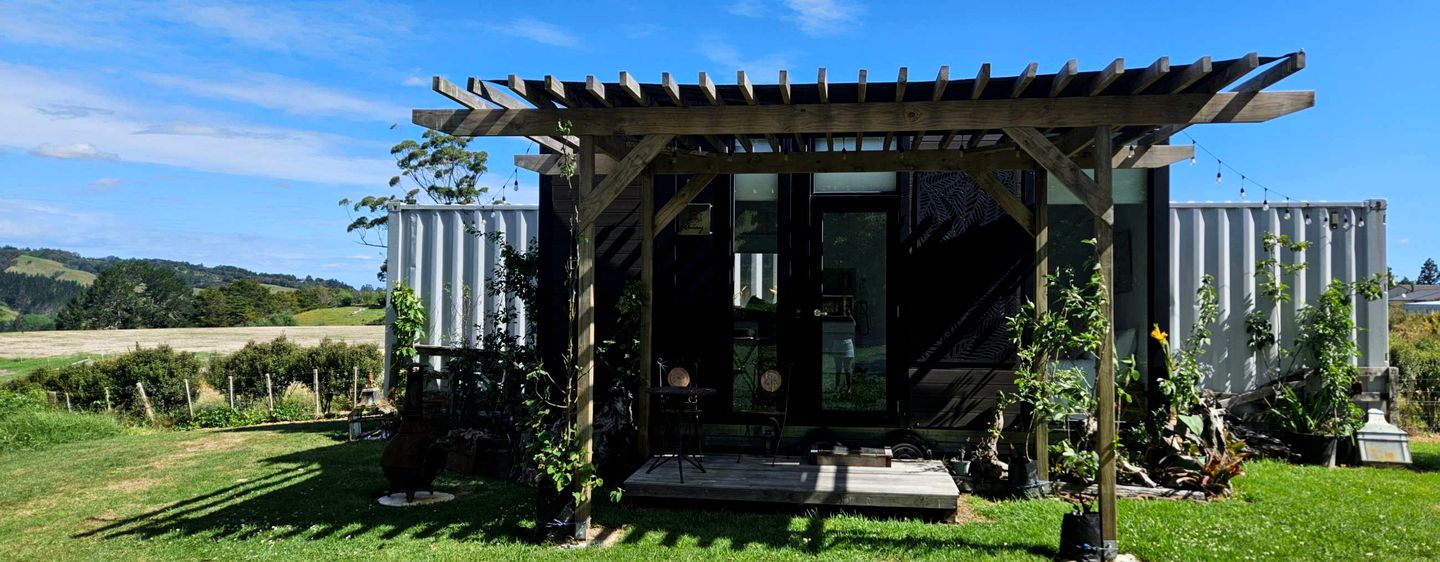Chic Tiny House Retreat Surrounded by a Lovely Valley in Whangarei, North Island