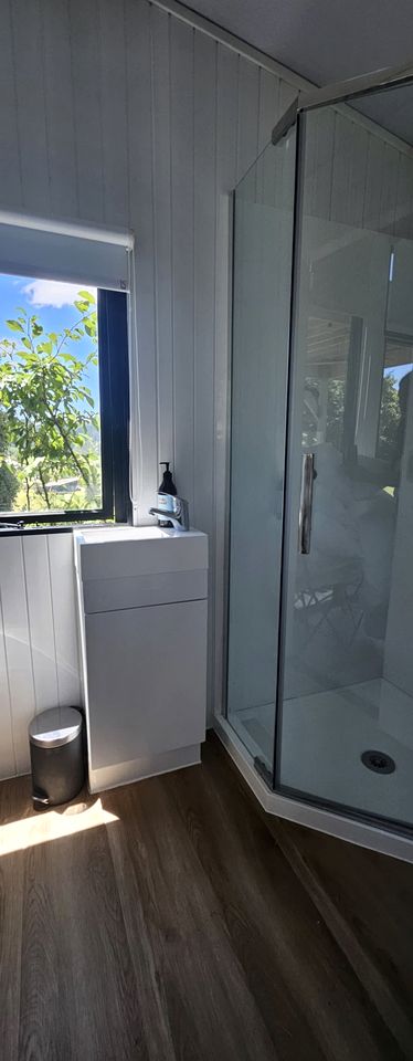 Chic Tiny House Retreat Surrounded by a Lovely Valley in Whangarei, North Island