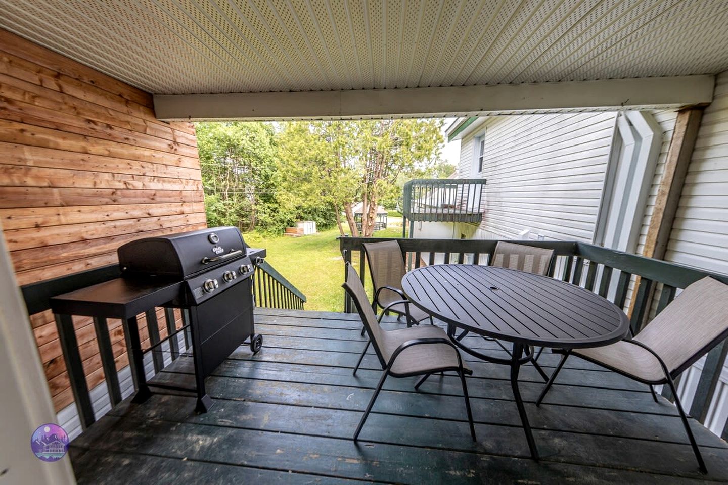 Chic Suite Rental Fantastic for Outdoor Activities with Barbecue in Lac des Plages, Quebec