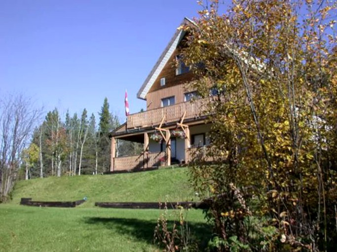 Nature Lodges (Smithers, British Columbia, Canada)