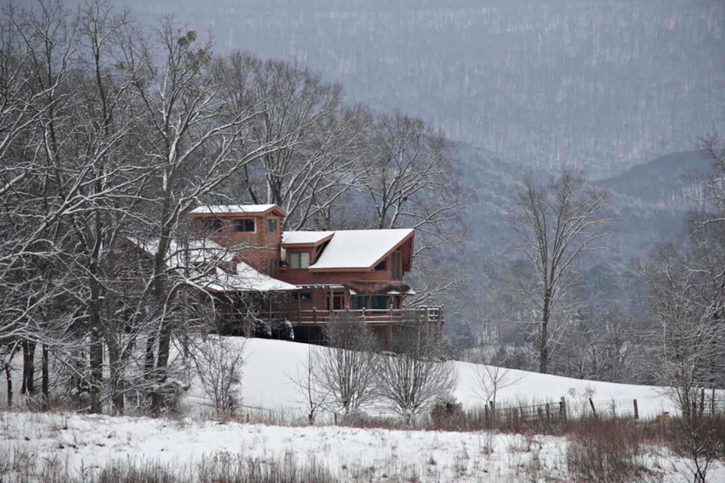Stately Log Cabin with a Pool for a Group Getaway near Chickamauga, Georgia