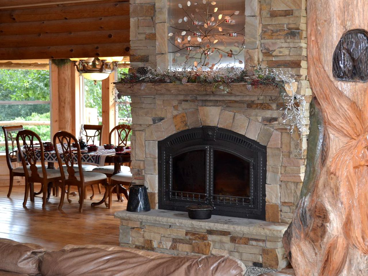 Stately Log Cabin with a Pool for a Group Getaway near Chickamauga, Georgia