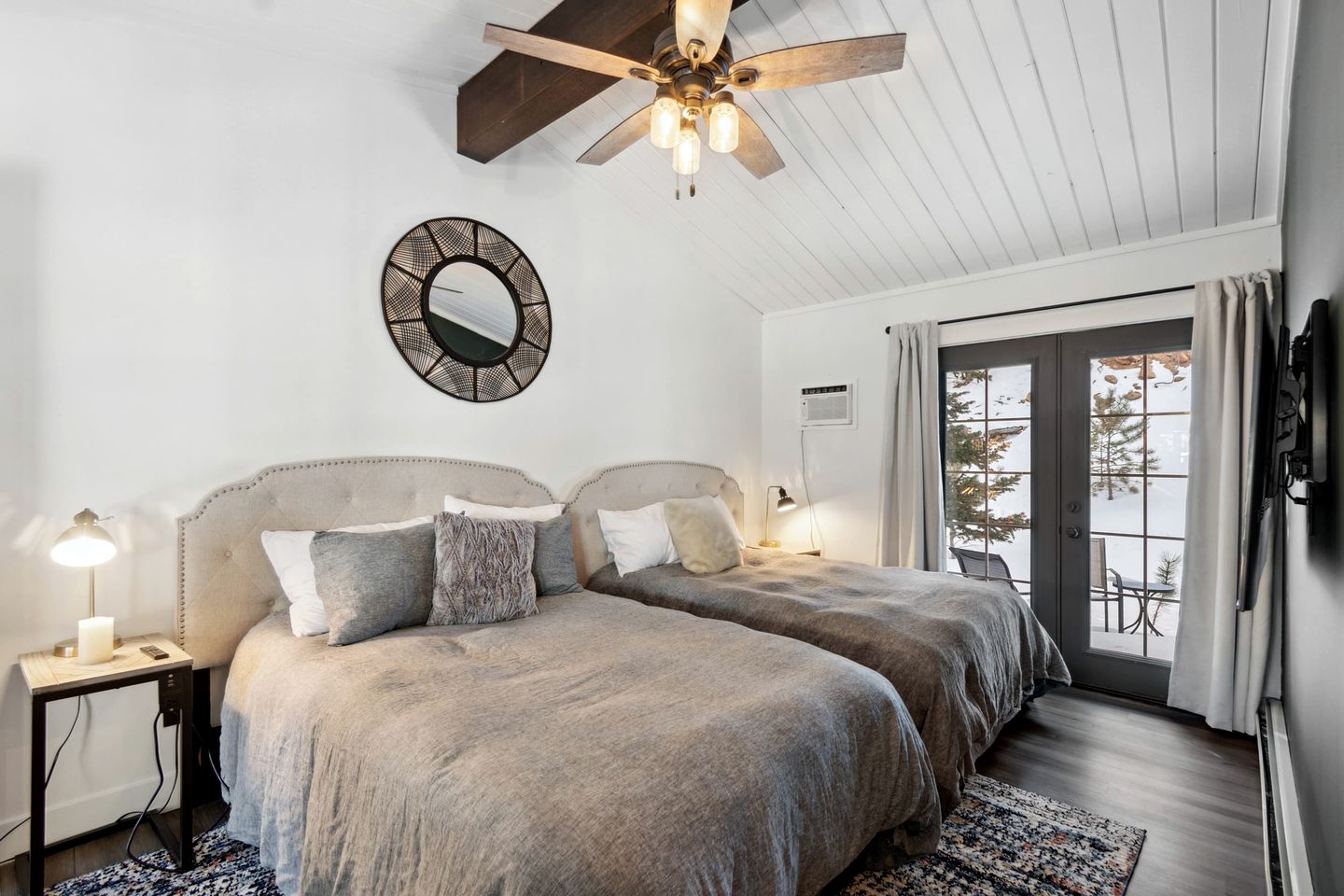 Scenic Mountain Lodge Suite with Steam Shower & Hot Tub near Estes Park, Ferncliff Colorado