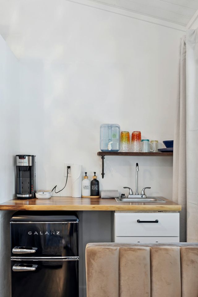 Scenic Mountain Lodge Suite with Steam Shower & Hot Tub near Estes Park, Ferncliff Colorado