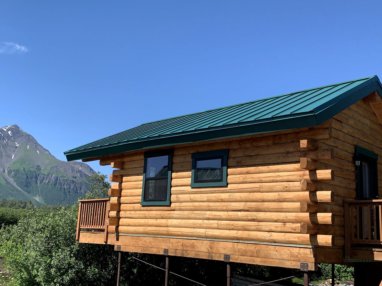 Scenic Creekside Cabin with Panoramic Bay & Mountain Views in Seward, Alaska