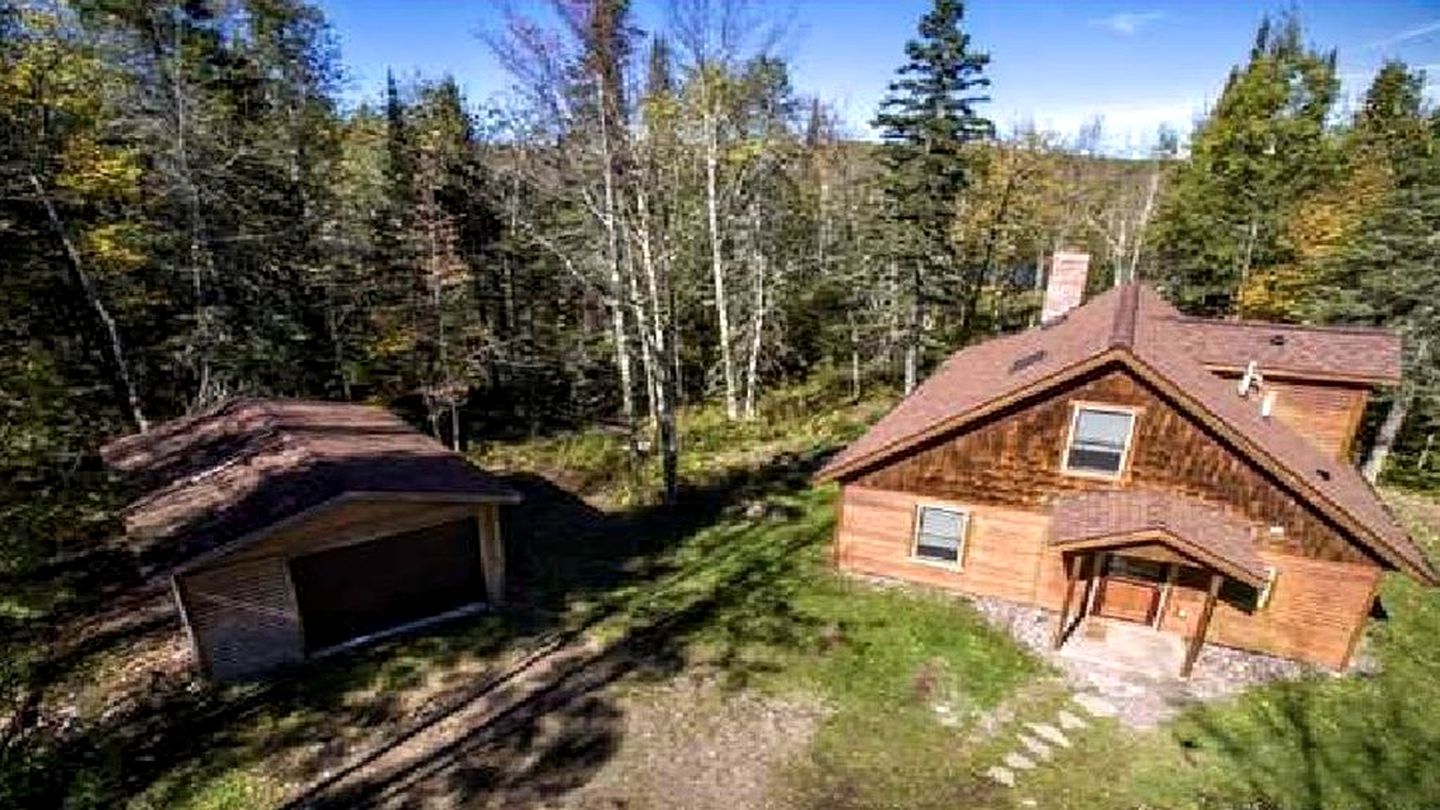 Beautiful and Secluded Cabin Rental with Views of Chippewa River near Hayward, Wisconsin