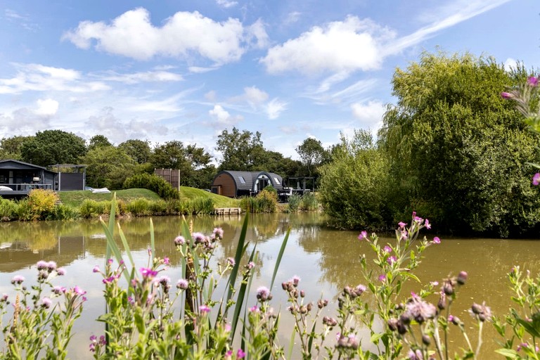 Cabins (United Kingdom, --, England)
