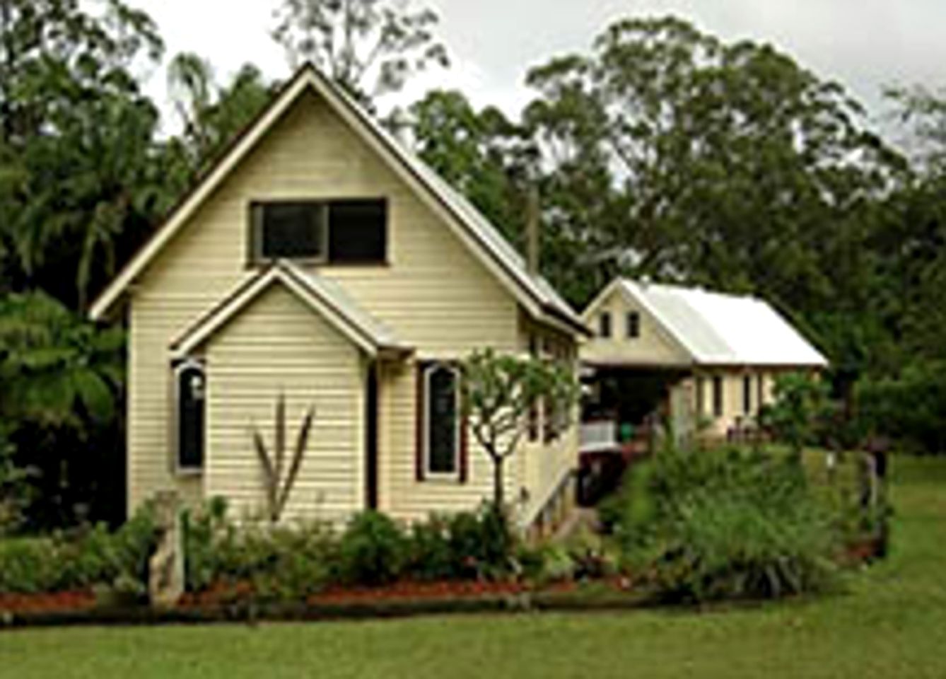 Beautiful Mountain Cabin Rental with Original Timber Interior near Sunshine Coast