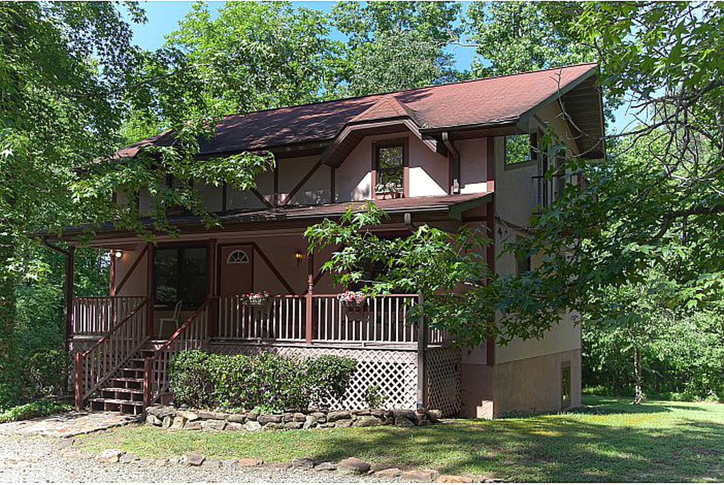 Pet-Friendly Cabin near Tryon, North Carolina