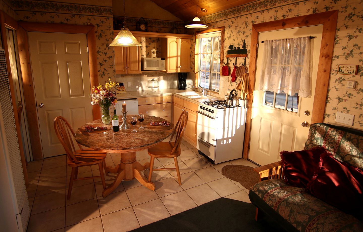 Romantic Log Cabin in the San Bernardino Forest, California