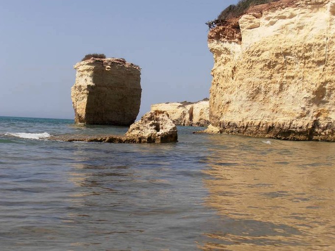 Safari Tents (Santa Maria del Focallo, Sicily, Italy)