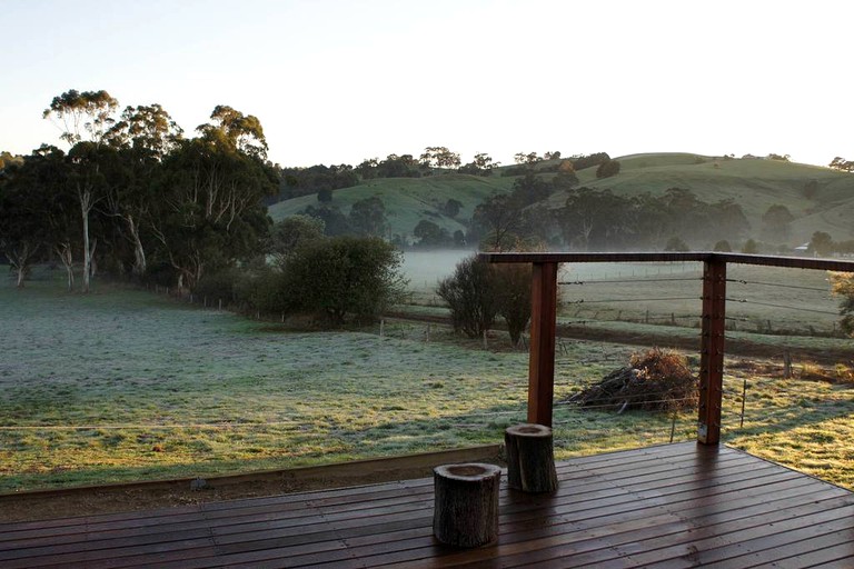 Cabins (Korumburra, Victoria, Australia)