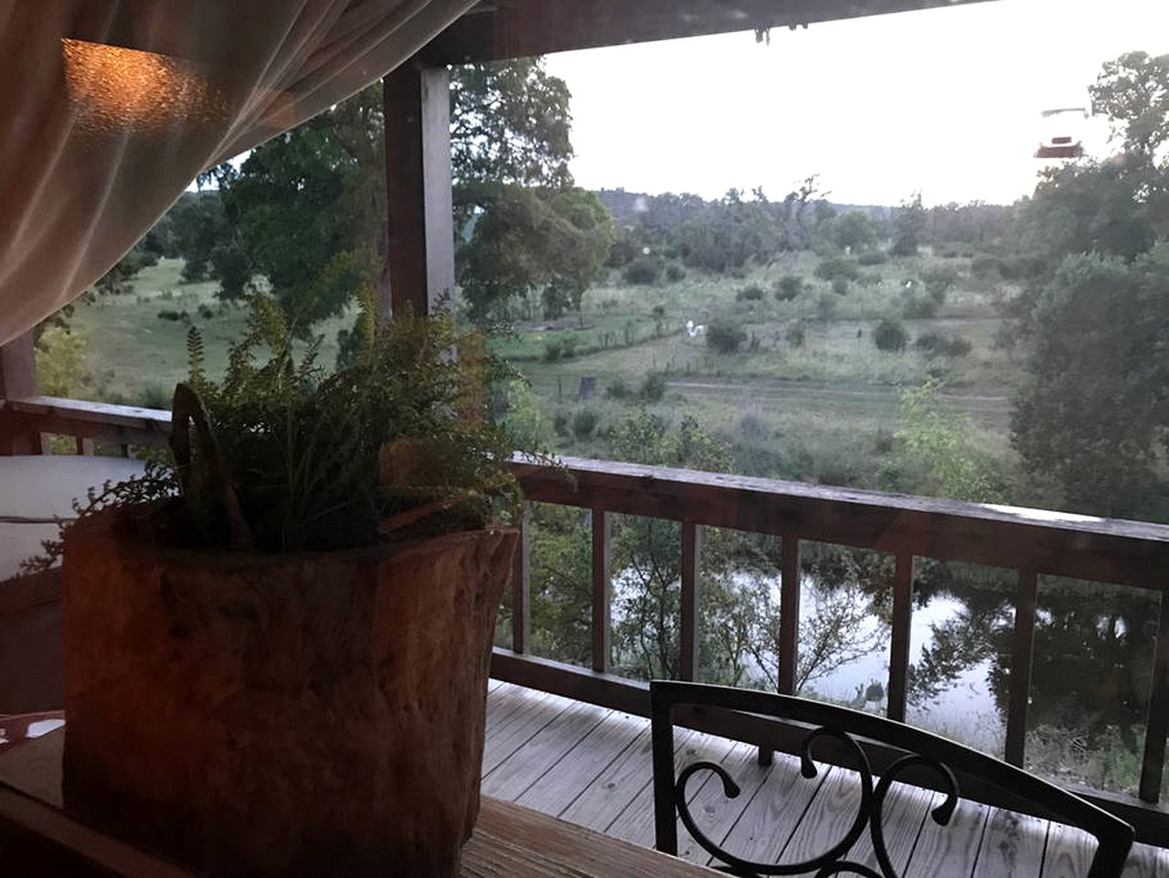 Charming King-Size Cabin with Wi-Fi and Deck in Fredericksburg, Texas