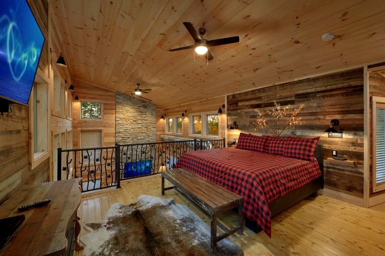 -- (United States, Gatlinburg, Tennessee)