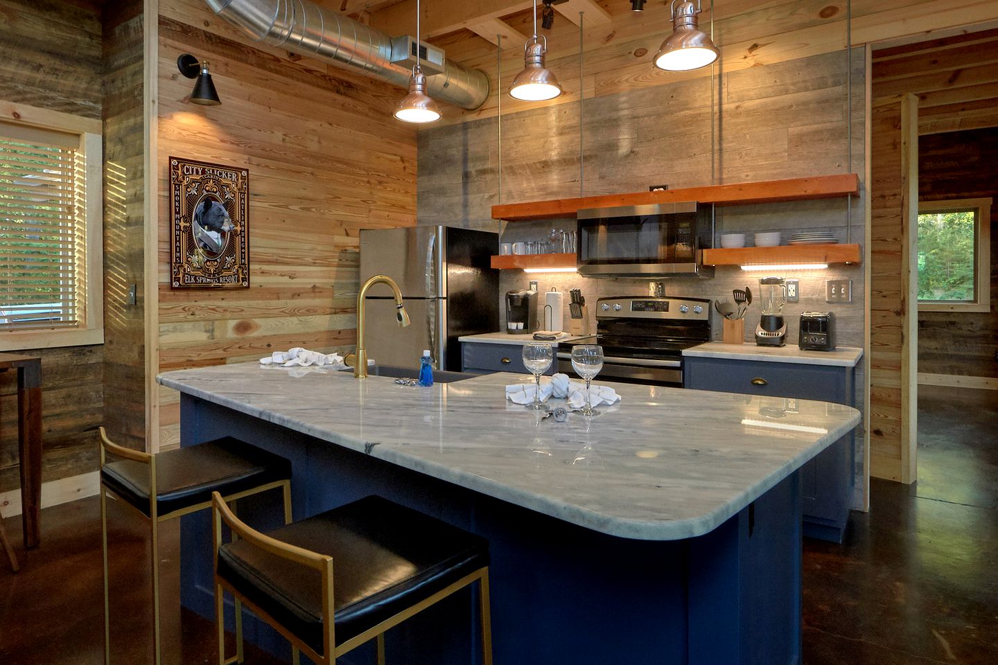 Romantic Gatlinburg Getaway for a Vacation in Tennessee