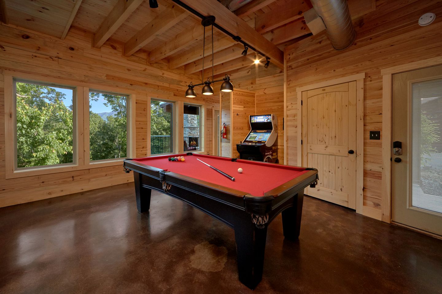 Romantic Gatlinburg Getaway for a Vacation in Tennessee