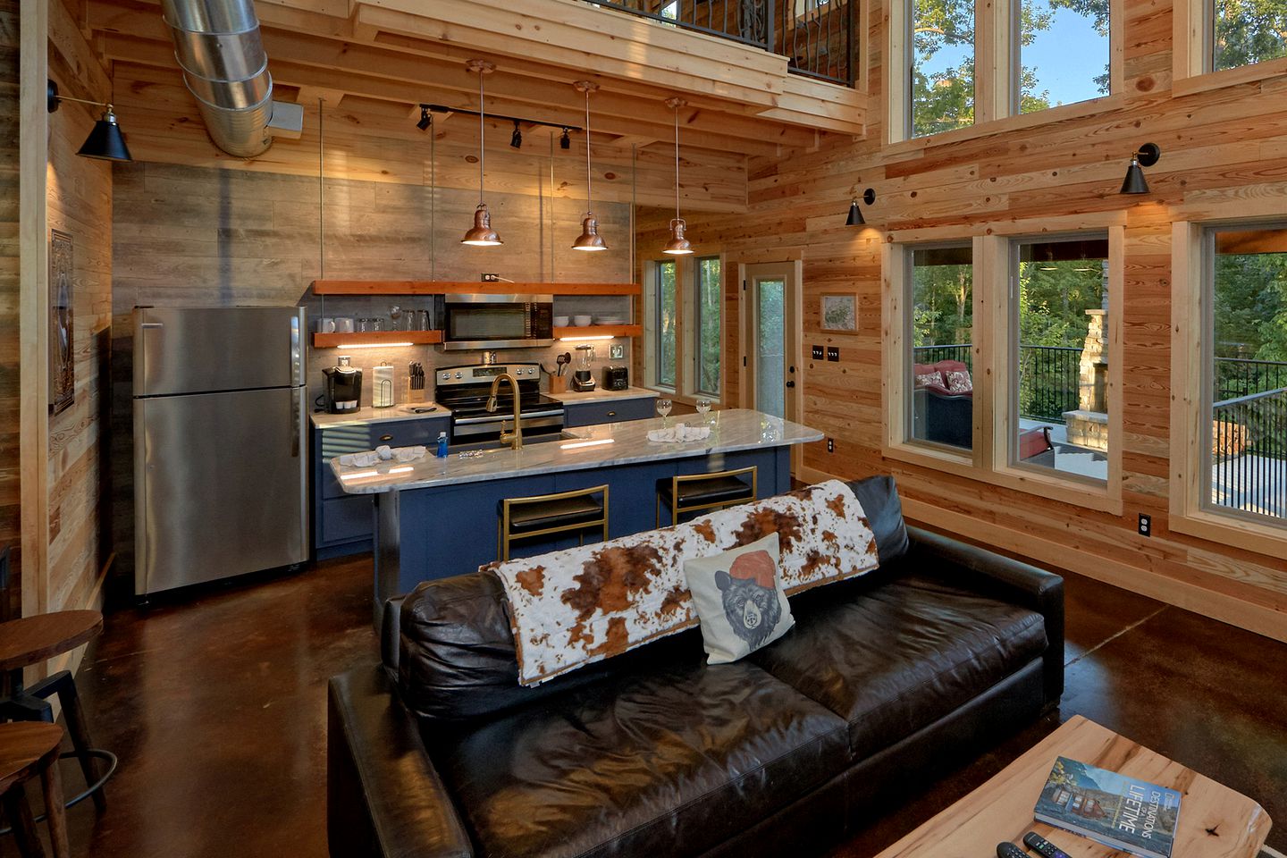 Romantic Gatlinburg Getaway for a Vacation in Tennessee