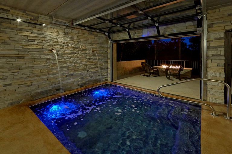 -- (United States, Gatlinburg, Tennessee)