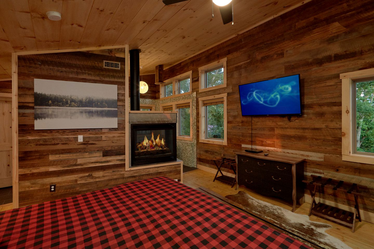 Romantic Gatlinburg Getaway for a Vacation in Tennessee