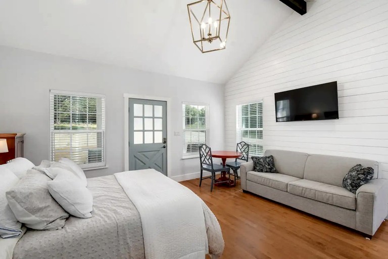 Unique Vacation Rental on 30-Acre Ranch near Pedernales Falls State Park, Texas | Cottages (Dripping Springs, Texas, United States of America)