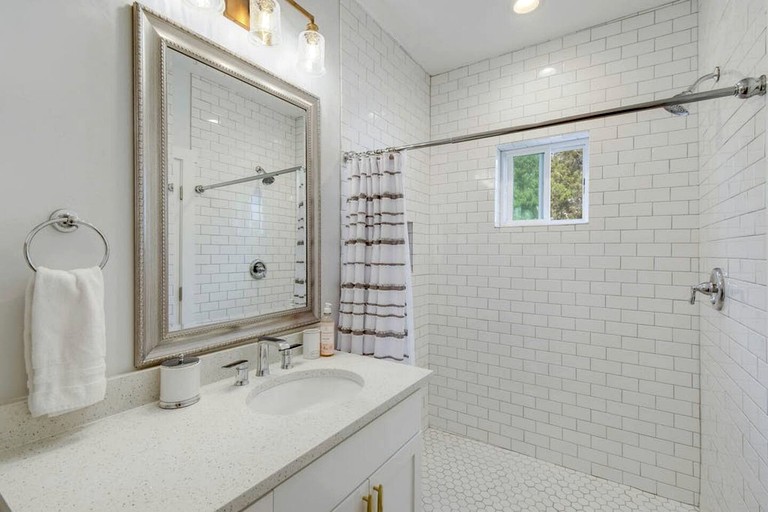 Unique Vacation Rental on 30-Acre Ranch near Pedernales Falls State Park, Texas | Cottages (Dripping Springs, Texas, United States of America)