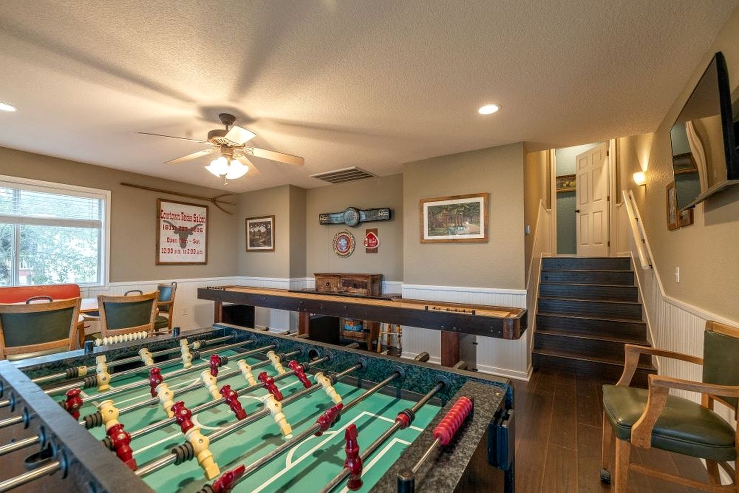 Expansive Pet-Friendly Lakeside Vacation Rental with Fenced Yard in Canyon Lake, Texas