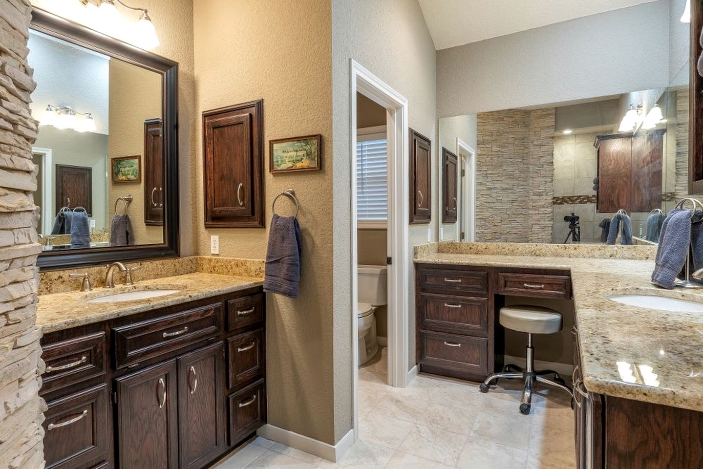 Expansive Pet-Friendly Lakeside Vacation Rental with Fenced Yard in Canyon Lake, Texas