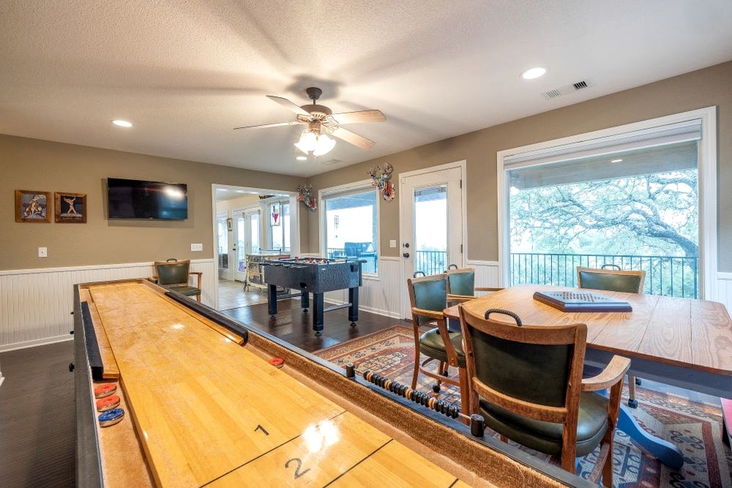 Expansive Pet-Friendly Lakeside Vacation Rental with Fenced Yard in Canyon Lake, Texas