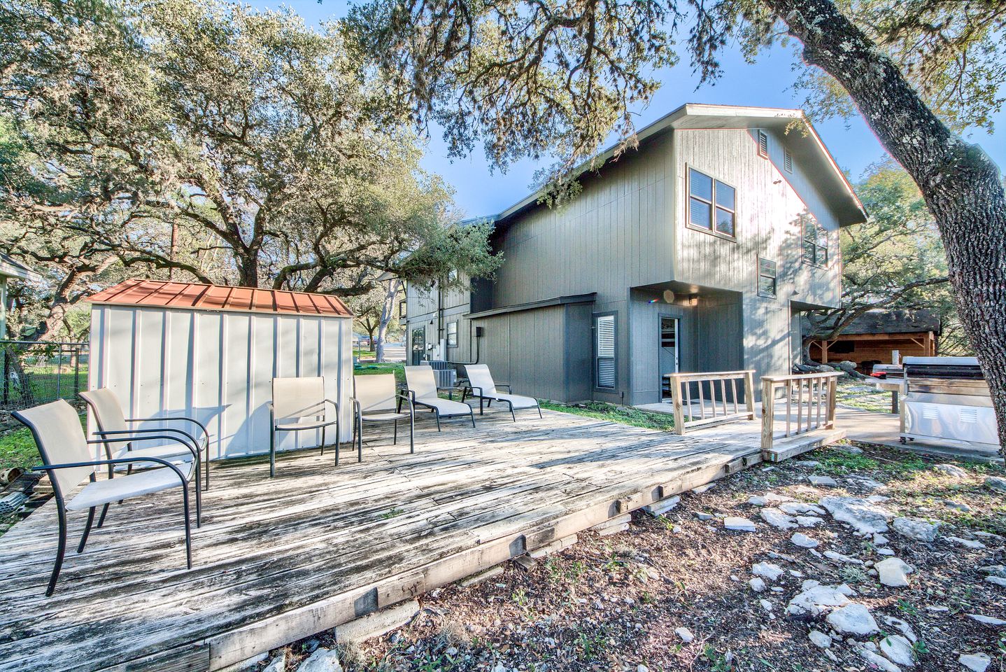 Spectacular Guadalupe Riverfront Family Cabin with Fire Pit and River Access near Canyon Lake, Texas