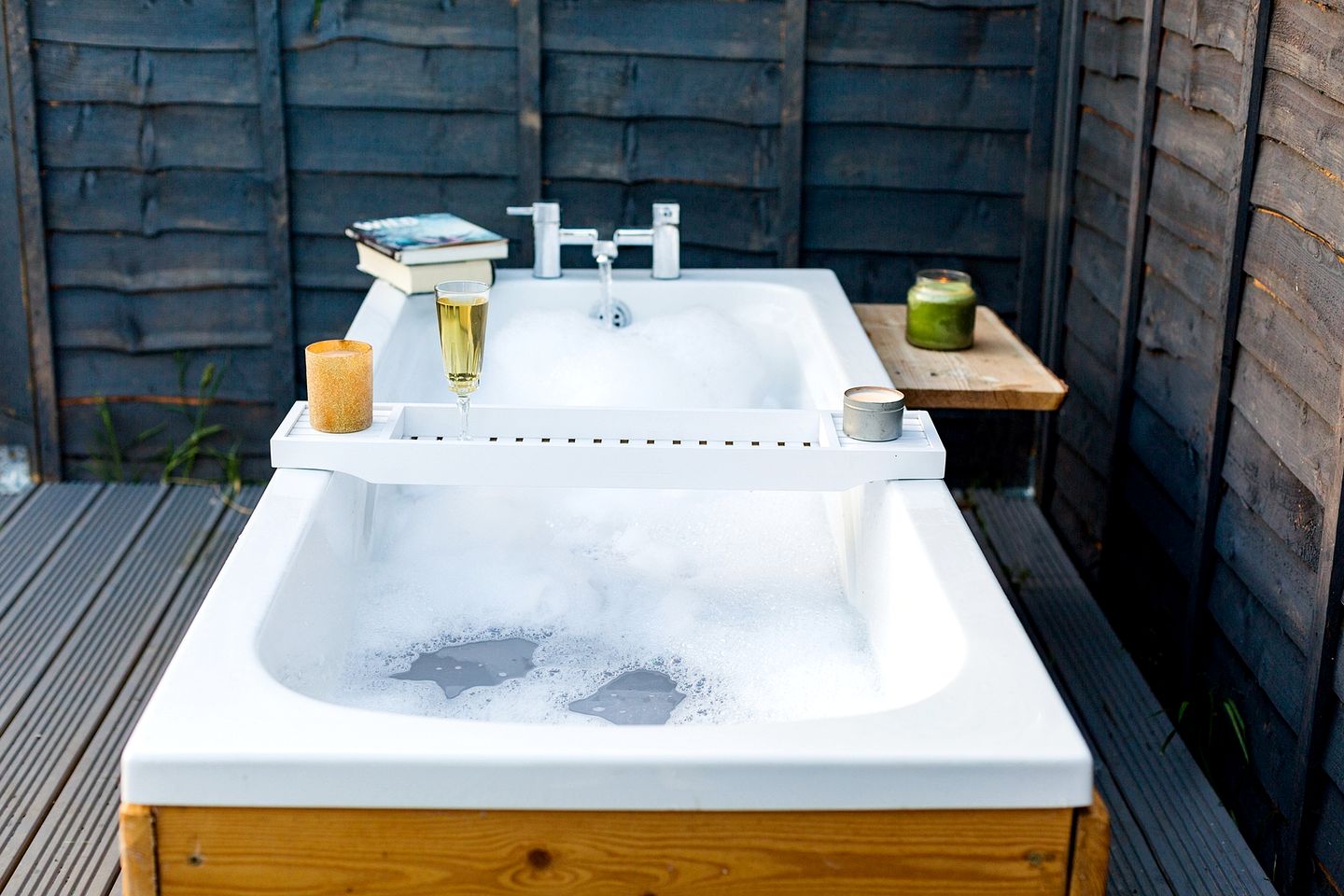 Solar-Powered Geodesic Dome with Wood-Burning Stove and an Outdoor Bath, in Othery, England