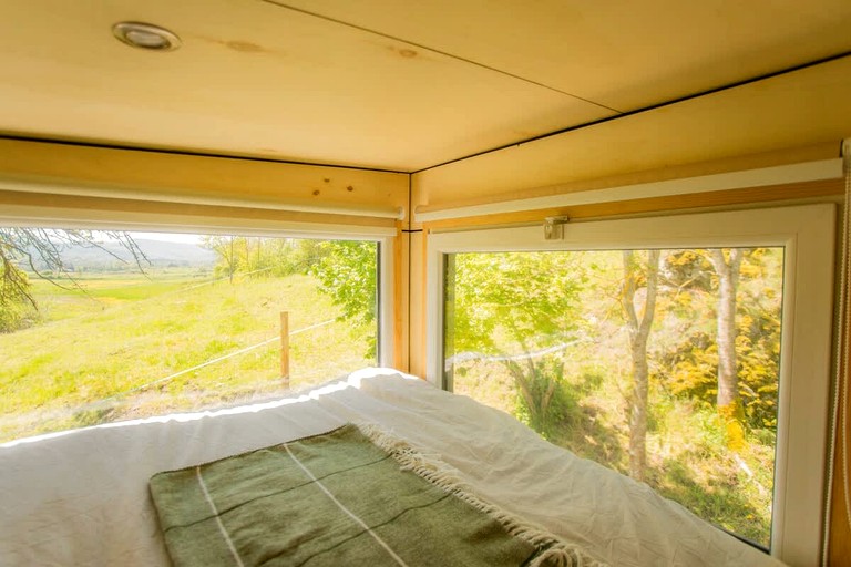 Vacation Rentals (France, --, Auvergne-Rhône-Alpes)