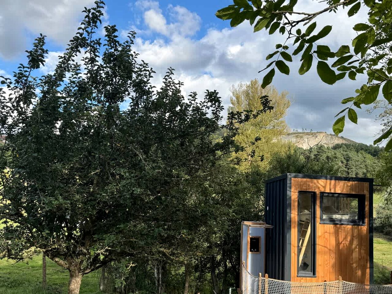 Charming Panoramic Tiny House with Eco-Friendly Design Near Saint-Pierre-Eynac, France