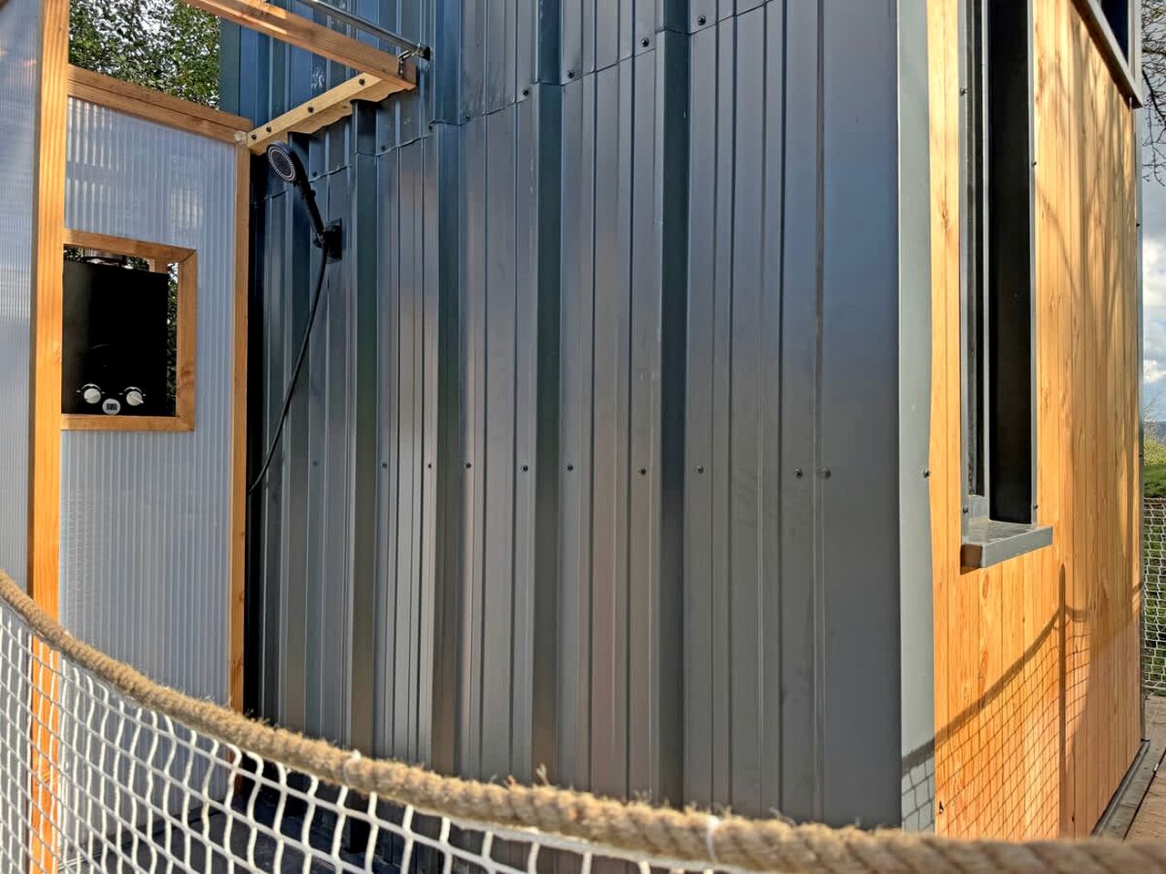 Charming Panoramic Tiny House with Eco-Friendly Design Near Saint-Pierre-Eynac, France