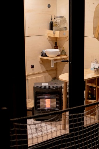 Vacation Rentals (France, --, Auvergne-Rhône-Alpes)