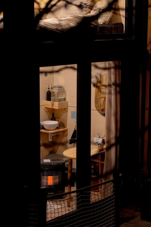 Charming Panoramic Tiny House with Eco-Friendly Design Near Saint-Pierre-Eynac, France