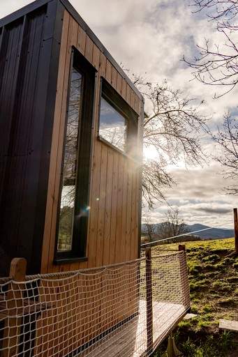 Vacation Rentals (France, --, Auvergne-Rhône-Alpes)