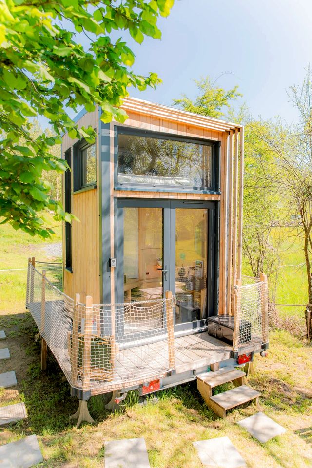 Charming Panoramic Tiny House with Eco-Friendly Design Near Saint-Pierre-Eynac, France