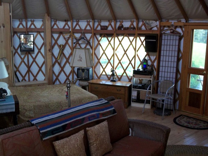 Yurts (Kingsboro, Prince Edward Island, Canada)