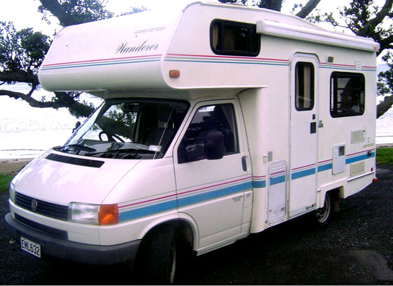 classic-campers-caravans-13741-auckland-new-zealand-glamping-hub