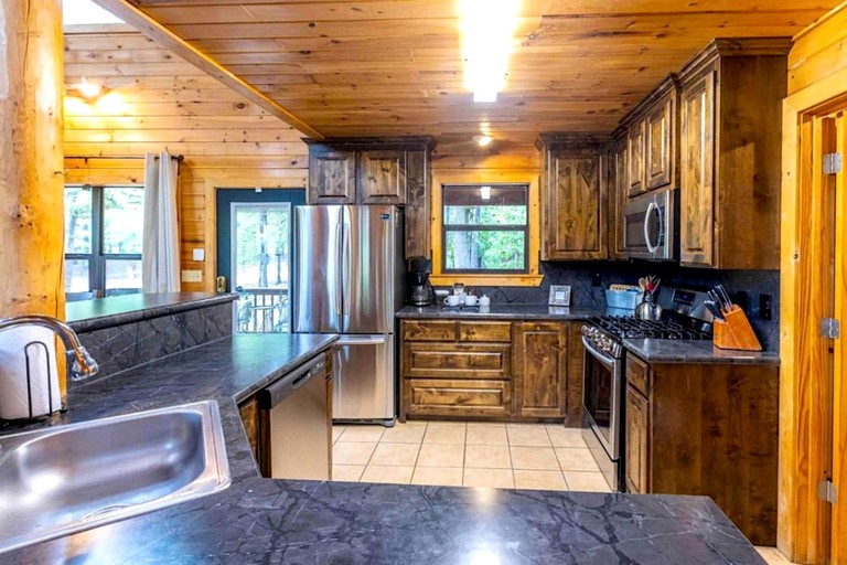 Log Cabins (United States of America, Broken Bow, Oklahoma)