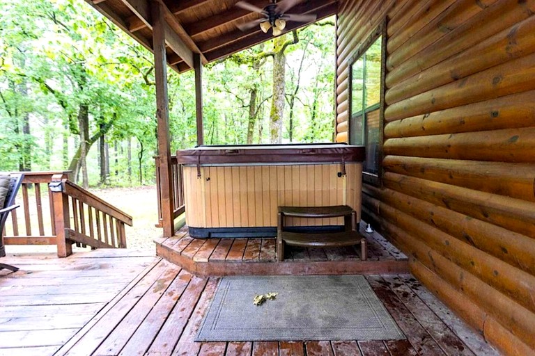 Log Cabins (United States of America, Broken Bow, Oklahoma)