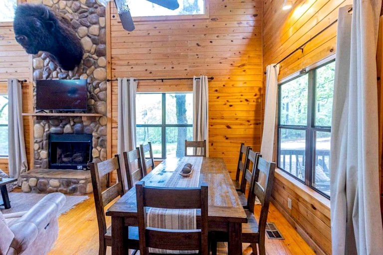 Log Cabins (United States of America, Broken Bow, Oklahoma)