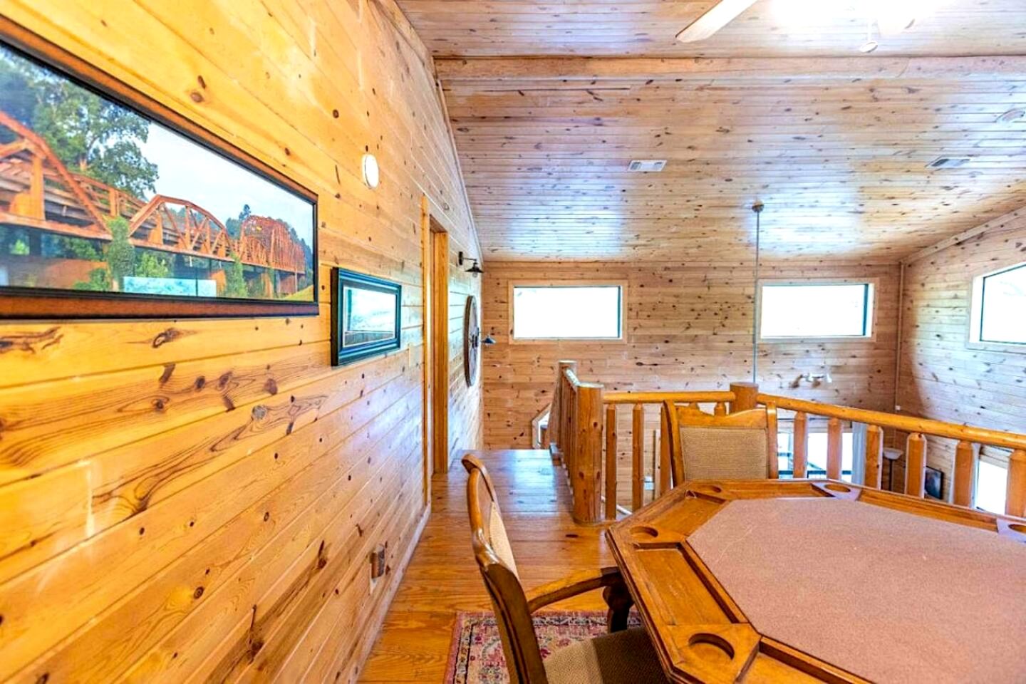 Classic Log Cabin with Hot Tub and Firepit near Hochatown, Oklahoma