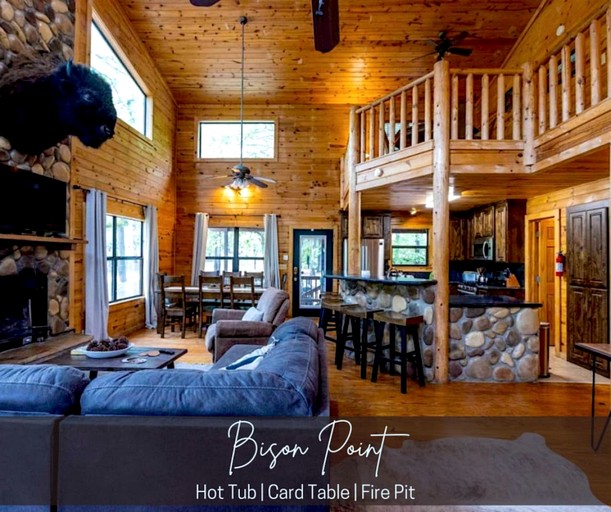 Log Cabins (United States of America, Broken Bow, Oklahoma)