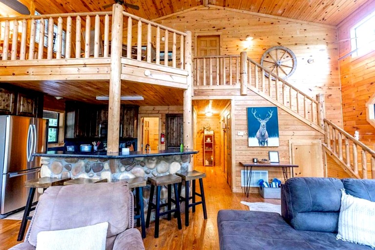Log Cabins (United States of America, Broken Bow, Oklahoma)