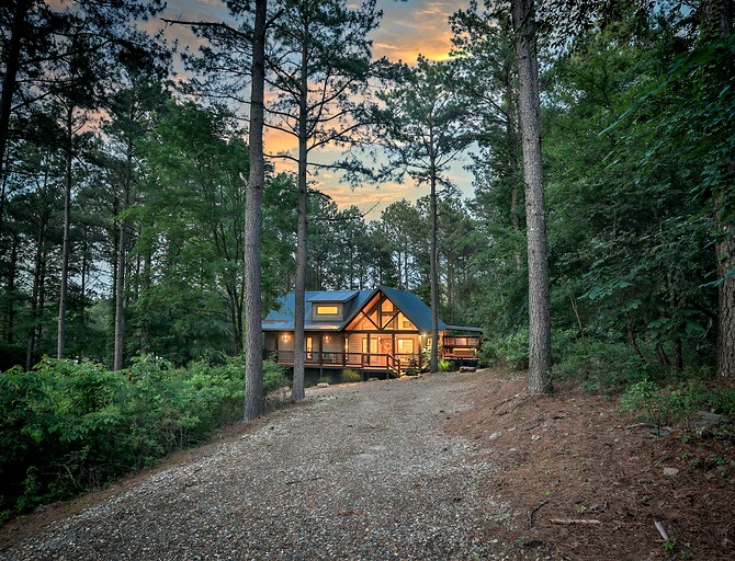 Cabins (United States of America, Broken Bow, Oklahoma)