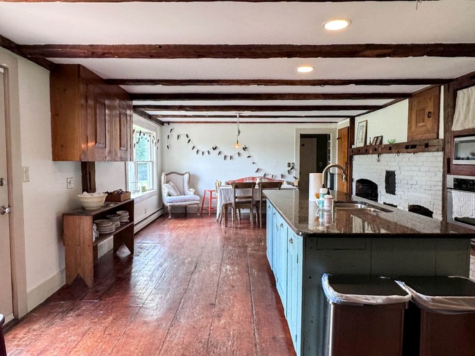 Cabins (United States of America, Fryeburg, Maine)