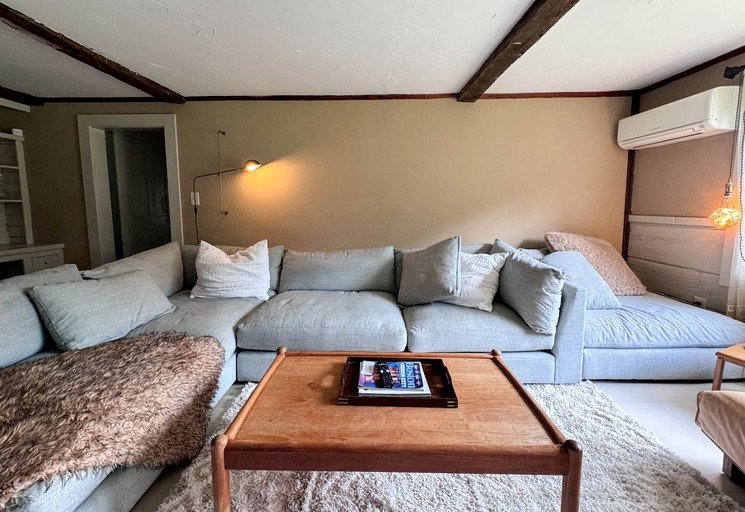 Cabins (United States of America, Fryeburg, Maine)