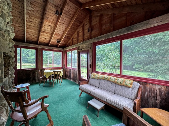 Cabins (United States of America, Fryeburg, Maine)